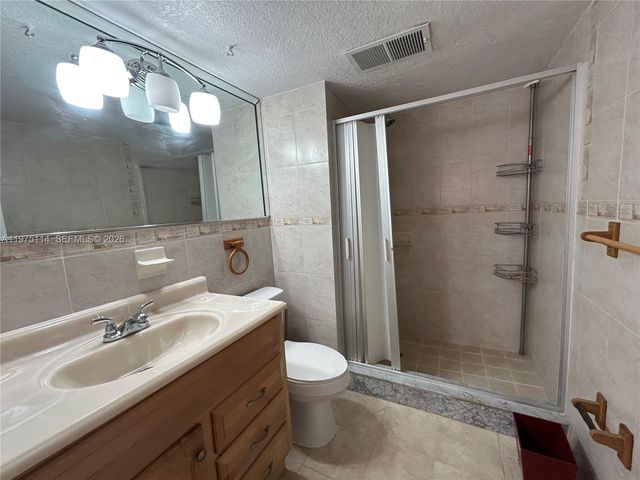 8962 S Hollybrook Blvd 202, Pembroke Pines, FL 33025