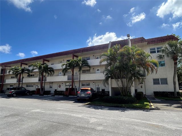 8962 S Hollybrook Blvd 202, Pembroke Pines, FL 33025
