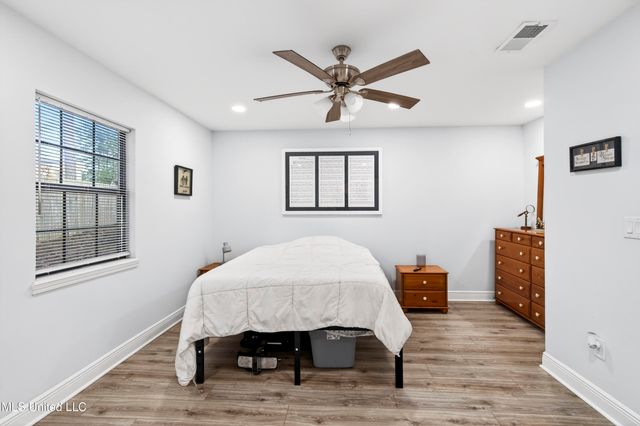 6670 Ahekolo Circle, Diamondhead, MS 39525