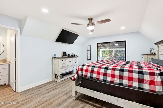 6670 Ahekolo Circle, Diamondhead, MS 39525