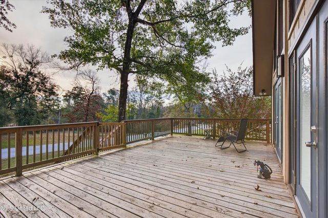 6670 Ahekolo Circle, Diamondhead, MS 39525