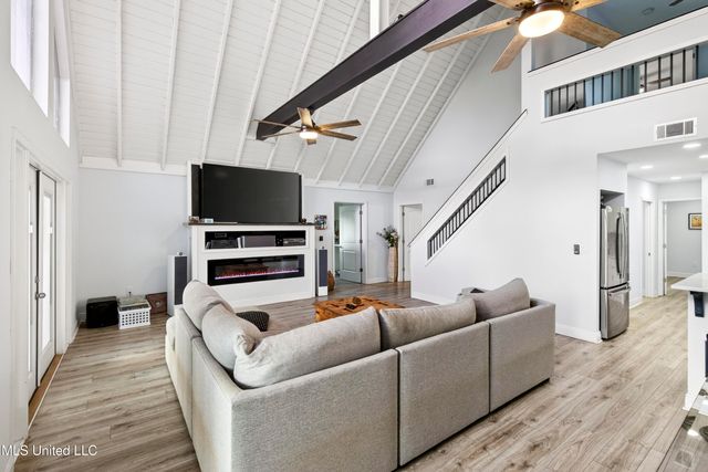 6670 Ahekolo Circle, Diamondhead, MS 39525