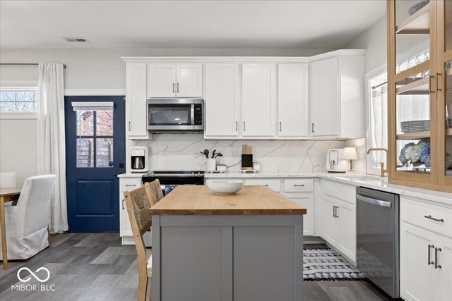 26 Adler Street, Indianapolis, IN 46225