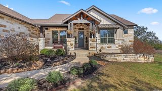 619 Cambridge, New Braunfels, TX 78132