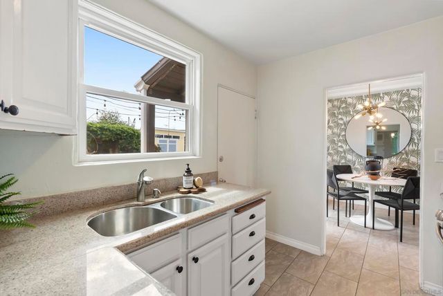 5527 Encina Dr, San Diego, CA 92114