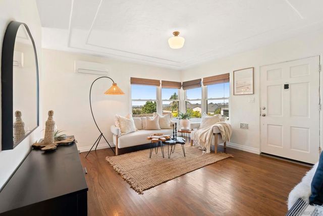 5527 Encina Dr, San Diego, CA 92114