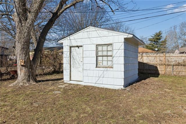 7706 E 110TH Street, Kansas City, MO 64134