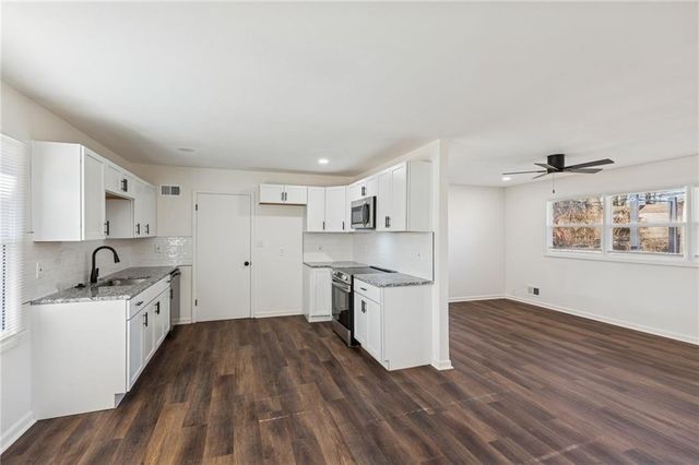 7706 E 110TH Street, Kansas City, MO 64134