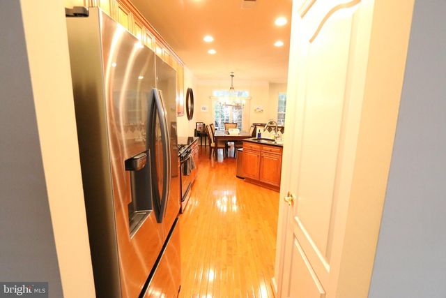4469 MONMOUTH ST, Fairfax, VA 22030