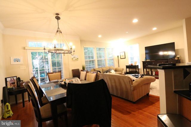4469 MONMOUTH ST, Fairfax, VA 22030