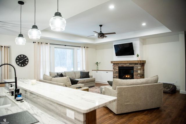 3915 Capital Avenue, Fort Gratiot, MI 48059