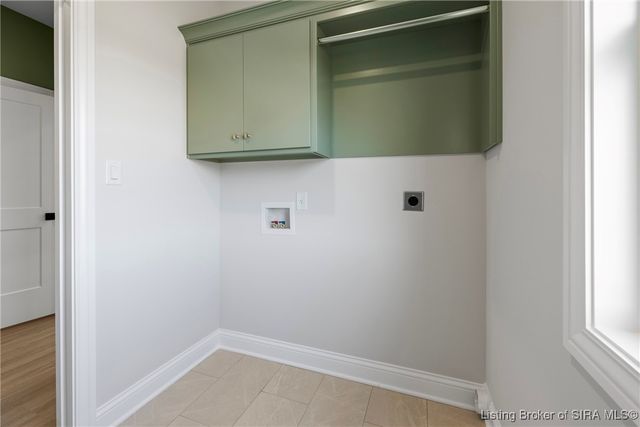 125 Noblewood Boulevard, Jeffersonville, IN 47130