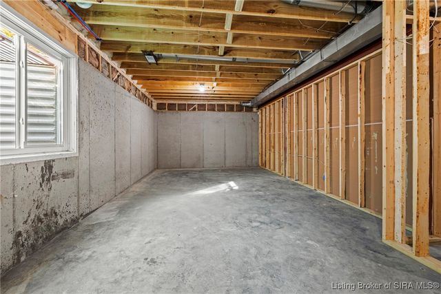 125 Noblewood Boulevard, Jeffersonville, IN 47130