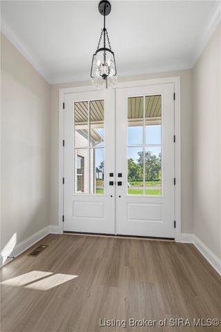 125 Noblewood Boulevard, Jeffersonville, IN 47130