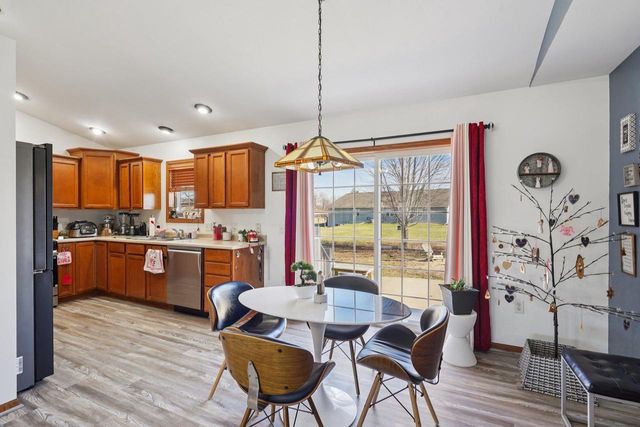 724 Eastridge Drive, Reedsburg, WI 53959