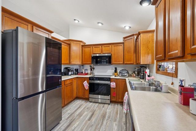 724 Eastridge Drive, Reedsburg, WI 53959