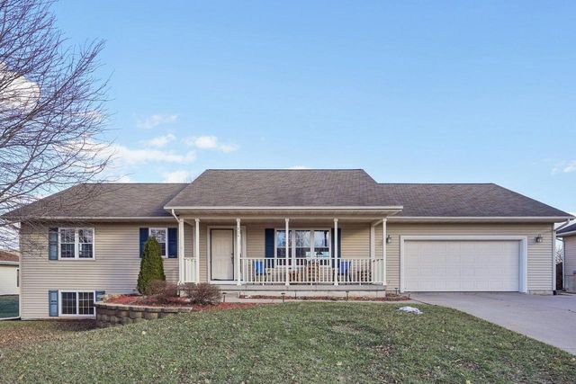 724 Eastridge Drive, Reedsburg, WI 53959