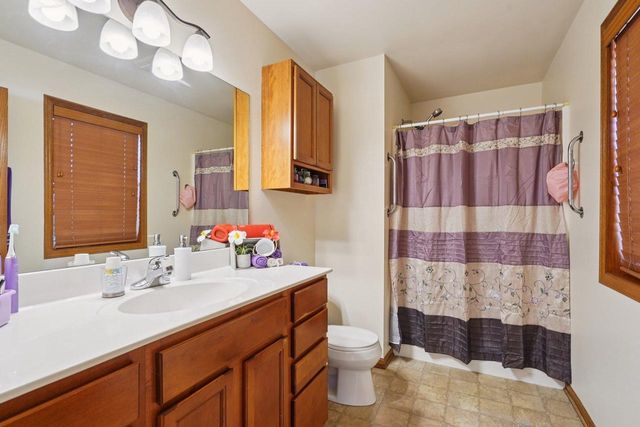 724 Eastridge Drive, Reedsburg, WI 53959