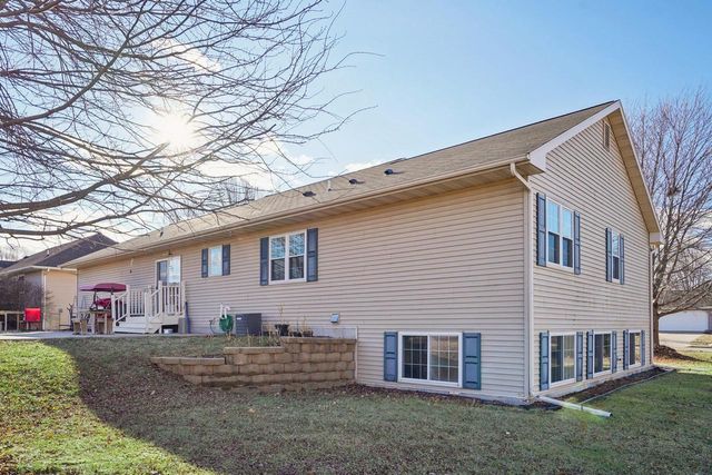 724 Eastridge Drive, Reedsburg, WI 53959