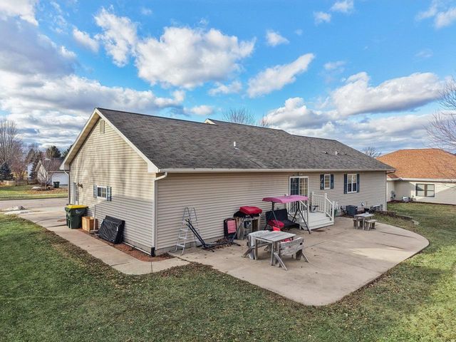 724 Eastridge Drive, Reedsburg, WI 53959