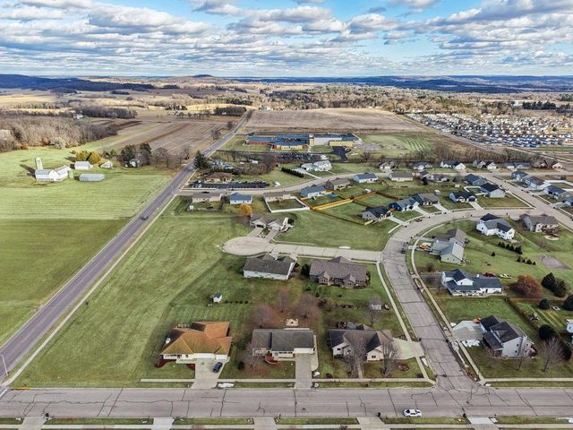 724 Eastridge Drive, Reedsburg, WI 53959