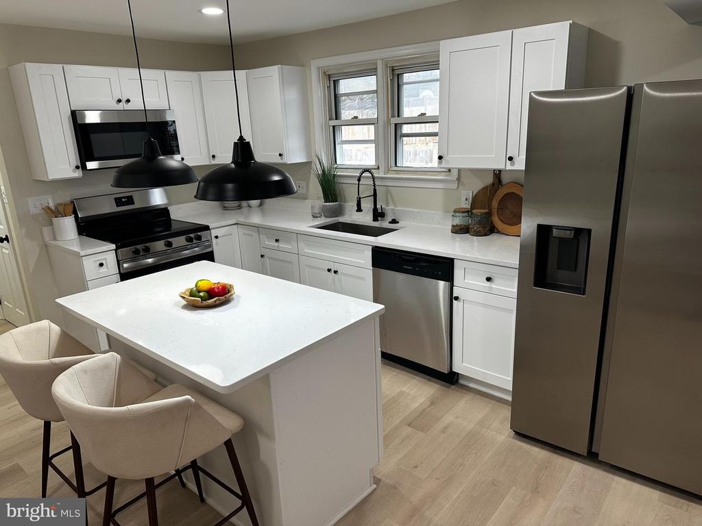 7416 POPLAR AVE, Baltimore, MD 21224