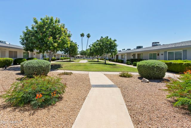 13807 N GARDEN COURT Drive, Sun City, AZ 85351