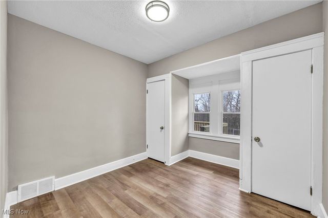 17512 Allien Avenue, Cleveland, OH 44111