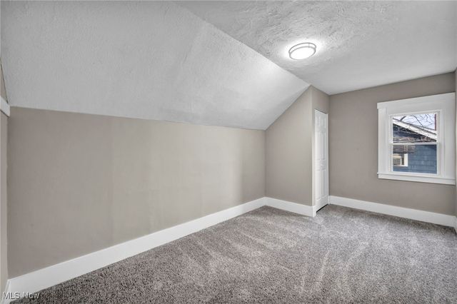 17512 Allien Avenue, Cleveland, OH 44111