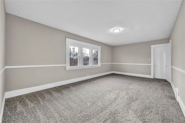 17512 Allien Avenue, Cleveland, OH 44111