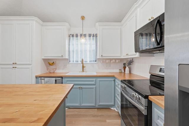 3202 Glenforest Drive, Montgomery, TX 77356