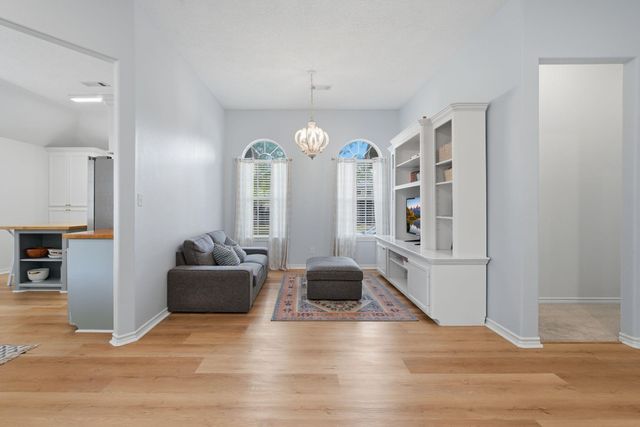 3202 Glenforest Drive, Montgomery, TX 77356