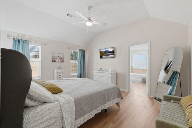 3202 Glenforest Drive, Montgomery, TX 77356