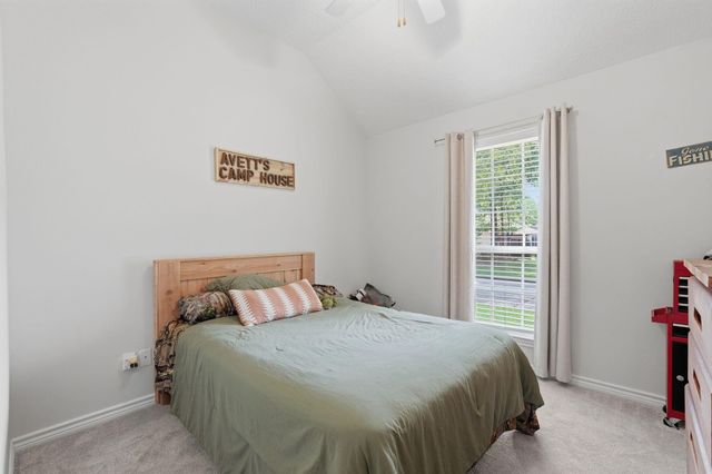 3202 Glenforest Drive, Montgomery, TX 77356