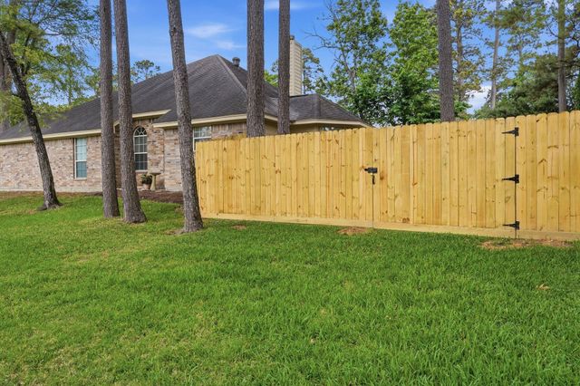 3202 Glenforest Drive, Montgomery, TX 77356