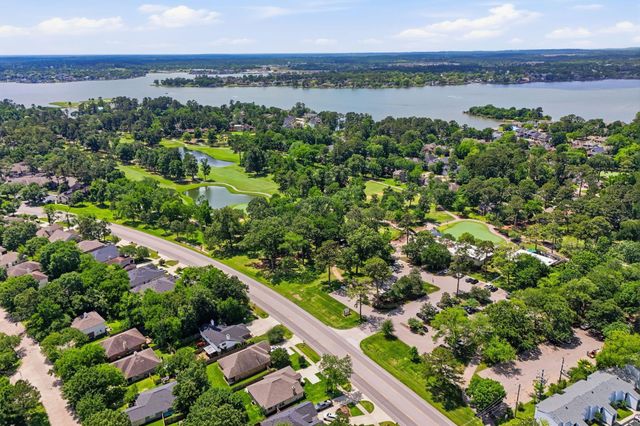 3202 Glenforest Drive, Montgomery, TX 77356