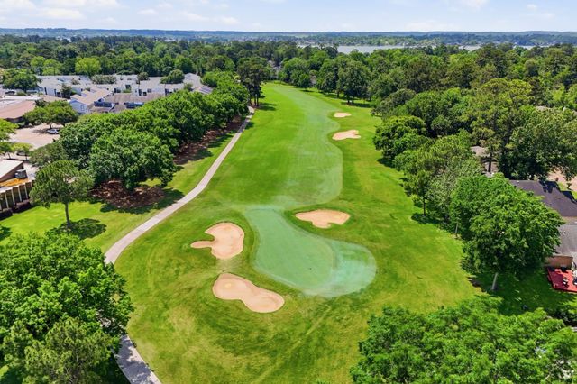 3202 Glenforest Drive, Montgomery, TX 77356