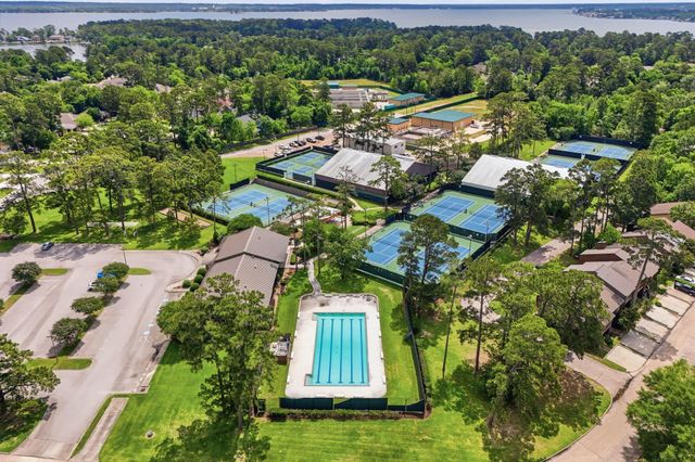 3202 Glenforest Drive, Montgomery, TX 77356