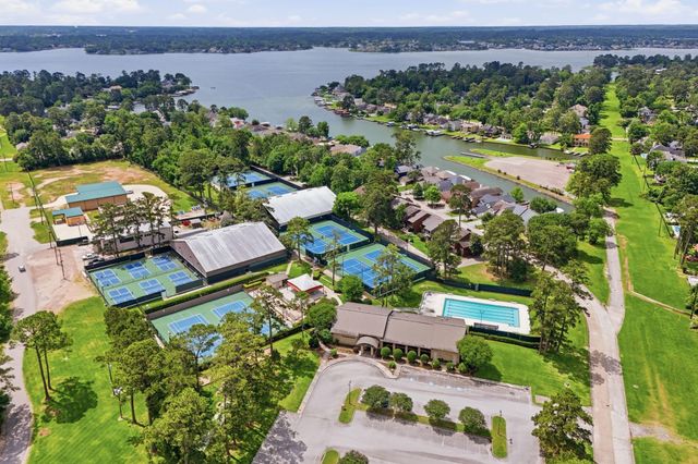 3202 Glenforest Drive, Montgomery, TX 77356