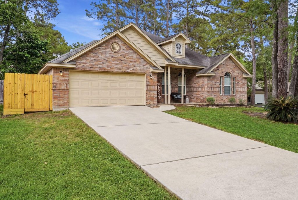 3202 Glenforest Drive, Montgomery, TX 77356