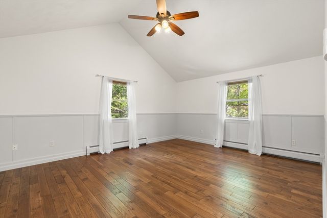7 Byfield Rd, Groveland, MA 01834