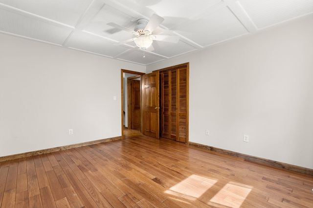7 Byfield Rd, Groveland, MA 01834