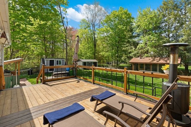 7 Byfield Rd, Groveland, MA 01834