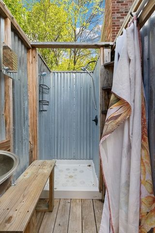 7 Byfield Rd, Groveland, MA 01834