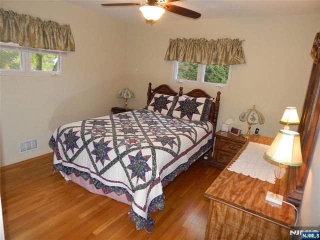 10 Lewis Road, Montvale, NJ 07645