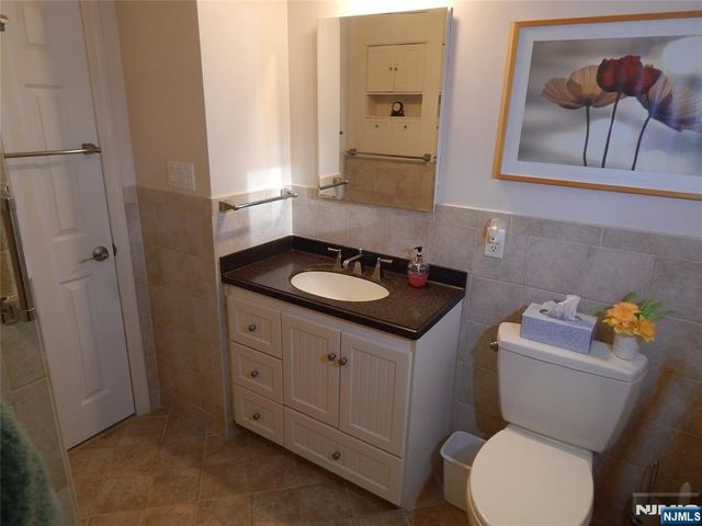 10 Lewis Road, Montvale, NJ 07645