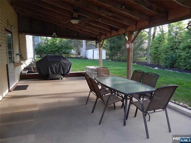 10 Lewis Road, Montvale, NJ 07645