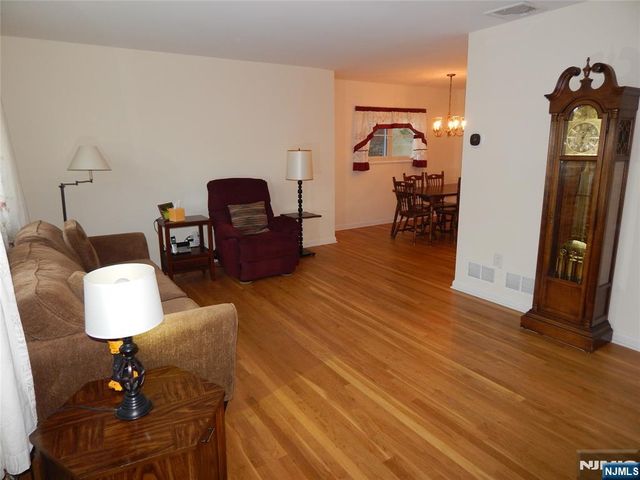 10 Lewis Road, Montvale, NJ 07645