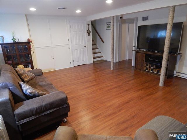 10 Lewis Road, Montvale, NJ 07645