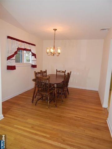 10 Lewis Road, Montvale, NJ 07645